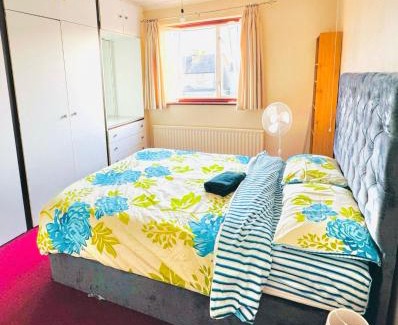 Brooklands Maison | London Serviced Accommodation - Access Elizabeth line