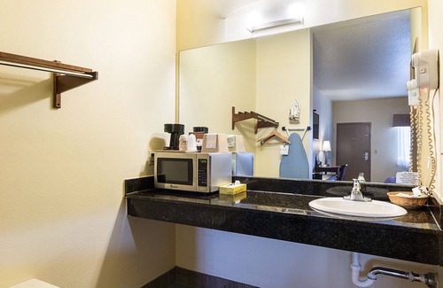 Victoria Hôtel | Lone Star Inn & Suites
