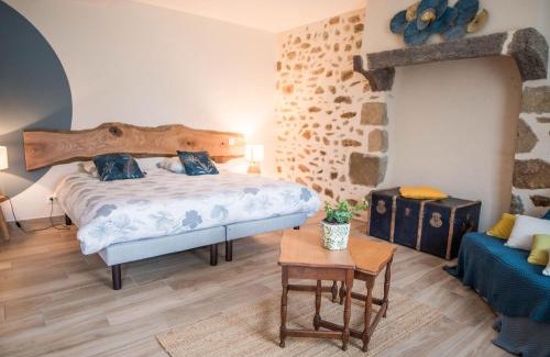 Saint-Leonard-des-Bois Maison | Longère rénovée avec charme, 5 chambres, grand jardin, proche du village, idéale pour 15 pers. - FR-1-410-355
