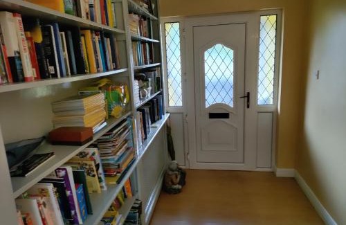 Manorhamilton Maison | Long Acre, Holiday rental in Central Manorhamilton, Leitrim