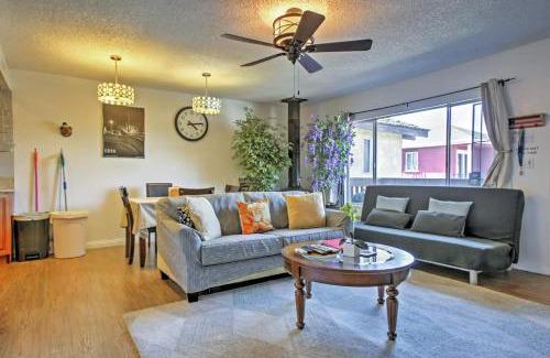 South Wrigley Appartement | Long Beach Condo with Balcony about 2 Mi to Downtown!