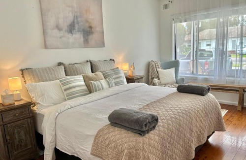 Long Jetty Maison | Long Jetty Lake House