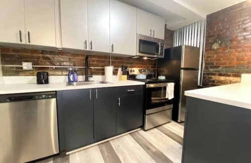 Midtown Appartement | Long-Term Haven Students & Business Travelers