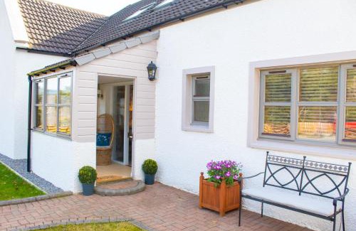 Balloch Maison | Longfield, Daviot