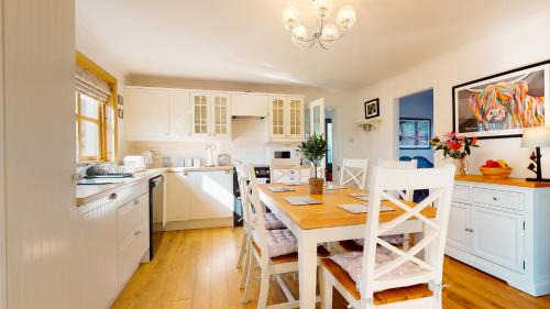 Balloch Maison | Longfield, Daviot
