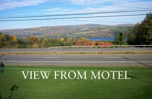Town of Reading Hôtel | Longhouse Lodge Motel