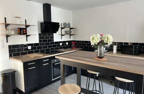 Digoin Appartement | LONOMA - Maison entière terrasse couverte et jardin clos