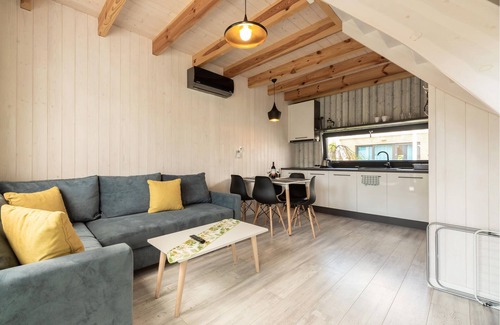 Debki Maison | Look forward to a relaxing vacation in this cozy cottage with access to pool and sauna!