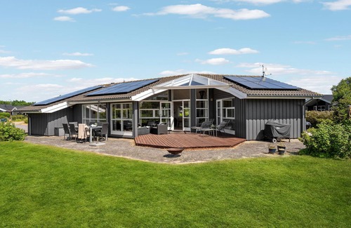 Oster Hurup Maison | Look forward to a wonderful vacation in the beautiful cottage near the beach.