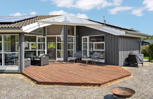 Oster Hurup Maison | Look forward to a wonderful vacation in the beautiful cottage near the beach.