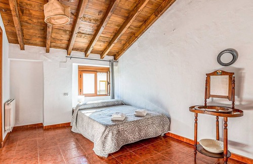Frailes Maison | 8 chambres hébergement à Frailes