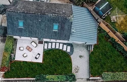 Corlay Maison | Look forward to a wonderful break in this cozy vacation home.