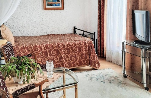 Ustka Maison | Look forward to a wonderful family vacation in this spacious vacation home with shared outdoor pool