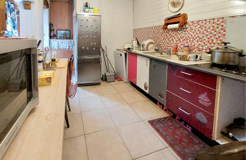 Thiers Maison | Look forward to an unforgettable vacation in a quiet environment in this vacation home.