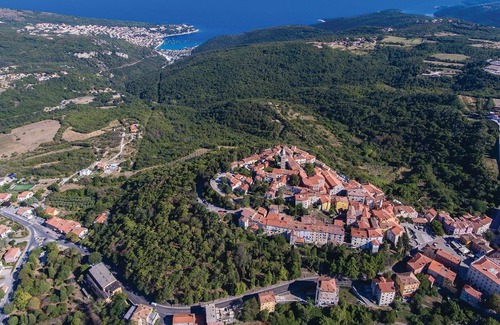 Susnjevica Maison | Look forward to this beautiful, traditional Istrian house.
