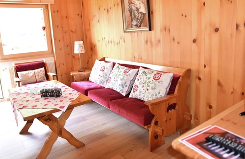 Naters Appartement | Appartement spacieux à Mehlbaum avec vue sur la montagne