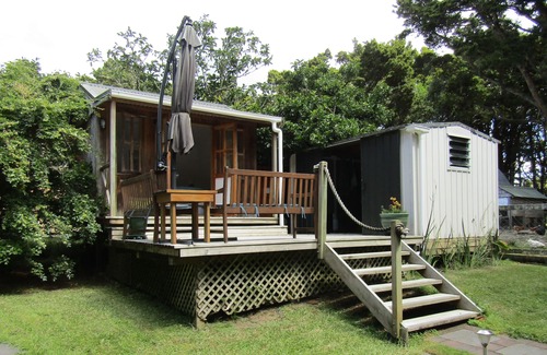 Kaipara Flats Cabine | Looking for a glamping experience with a difference? Try the Magnolia Room.
