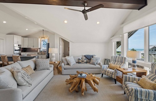Cape Fear Station Maison | Looking for the BEST of Bald Head? Look no further than Two Views.