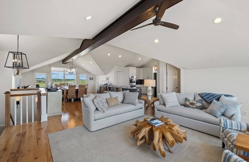 Cape Fear Station Maison | Looking for the BEST of Bald Head? Look no further than Two Views.