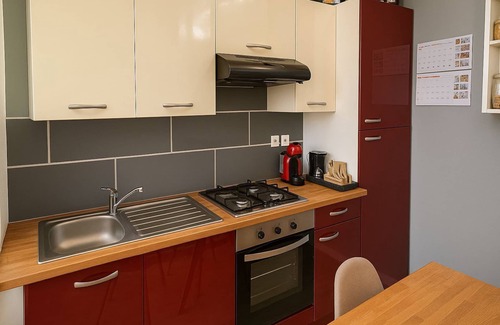 Loos Appartement | Loos duplex with darts & sofa bed near Lille