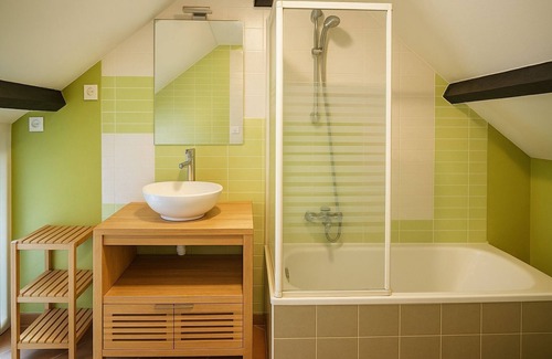Loos Appartement | Loos duplex with darts & sofa bed near Lille