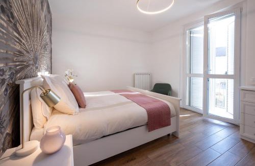 Albate Appartement | Lora diamond Suite ,free parking, self check in,3