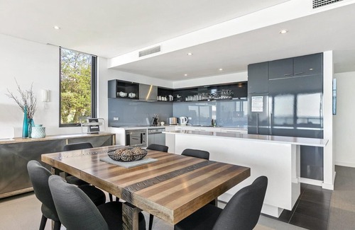 Lorne Appartement | LORNE CHALET APPARTEMENT 38- Central avec wifi gratuit