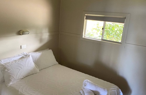 Shoalhaven Heads Cabine | Lorsens on the River - Cabin 1