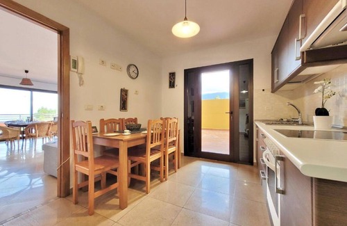 Las Arenas Appartement | Los Briones by The Ocean Rentals