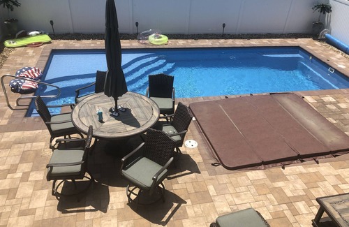Hanover Maison | Lost Lands pool side stay!
