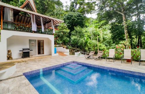 Tres Rios Hôtel | Lost Pools Bungalow at Sloth