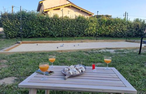 Damazan Maison | Lot et Garonne Gîte en campagne pour 6 personnes Piscine et jardin