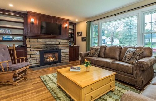 Rochester Maison | Lots of room at Harvest House!