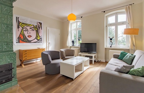 Barhoft Appartement | Lotsenwohnung - Stylish vacation apartment with Baltic Sea view, fireplace and terrace