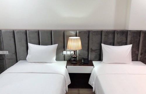 Ngo Quyen Hôtel | Lotus Hotel & Apartment