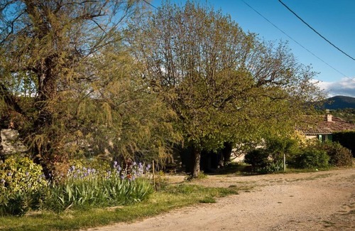 Mollans-sur-Ouveze Maison | Lou Cabres dans ancienne ferme, très au calme