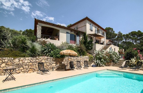 Flayosc Appartement | Lou Farniente, gite avec piscine proche village clim confort 4 *
