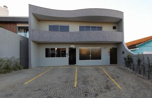 Guarapuava Appartement | Lou Suítes - Kitnet 8 - com sacada e vista da cidade