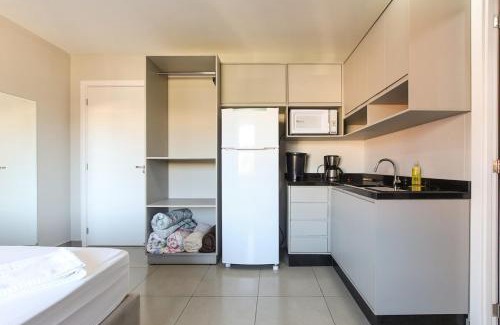 Guarapuava Appartement | Lou Suítes - Kitnet 8 - com sacada e vista da cidade