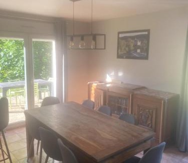 Quingey Chalet De Ski | Loue verdure