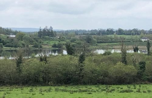 Drumsna Appartement | Lough Aduff Lodge 5 minutes from Carrick on Shannon