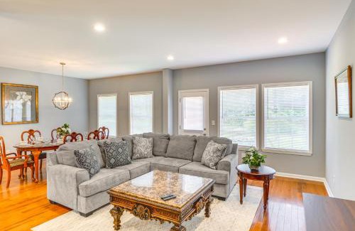 Lyndon Maison | Louisville Retreat with Deck about 11 Mi to Downtown!