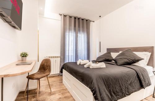 Quartiere XXIV Don Bosco Appartement | LoungeFloor Metro A Netflix & Wi-Fi