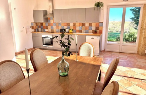 Pech-Luna Maison | Loustal Beau: a beautifully restored gîte near Mirepoix w/ large heated pool