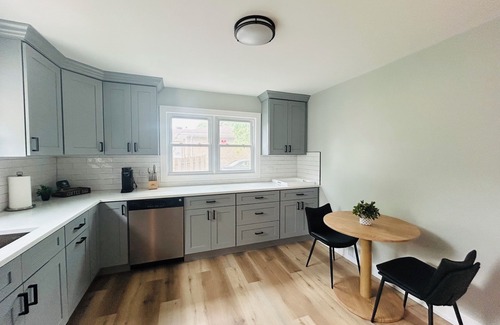 Burbank Maison | Love: A charming 3 BR-2.5 BA house in Burbank!