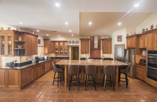 Monte De Paz Maison | Love living the outdoors lifestyle? 1+ Acre retreat with heatable private pool.