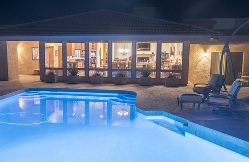 Monte De Paz Maison | Love living the outdoors lifestyle? 1+ Acre retreat with heatable private pool.