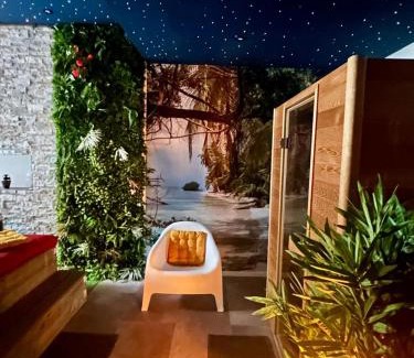 Villefranche-sur-Saone Appartement | Love Room with Dungeon, Hot Tub Private Sauna