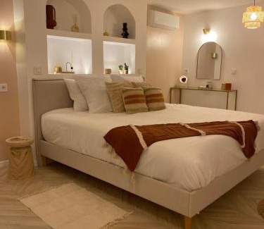 Blennes Appartement | Love Room Morocco - Jacuzzi & Piscine Privée