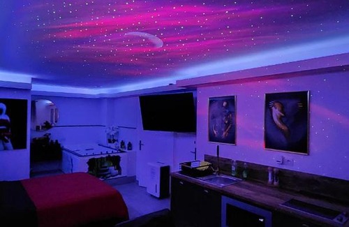 Saint-Assiscle Appartement | Love Room romantique avec Jacuzzi 2 places